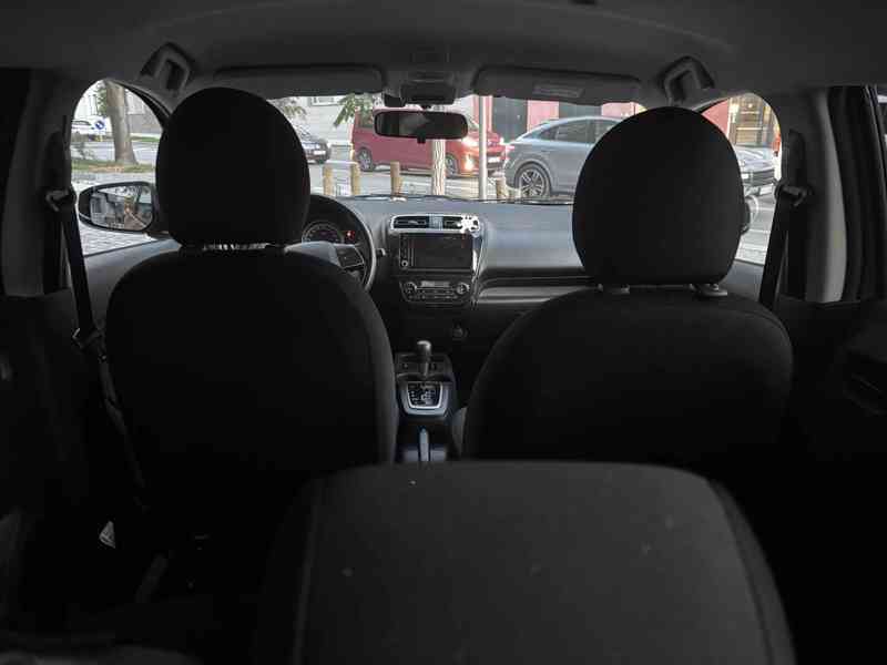 Mitsubishi Space Star - foto 6