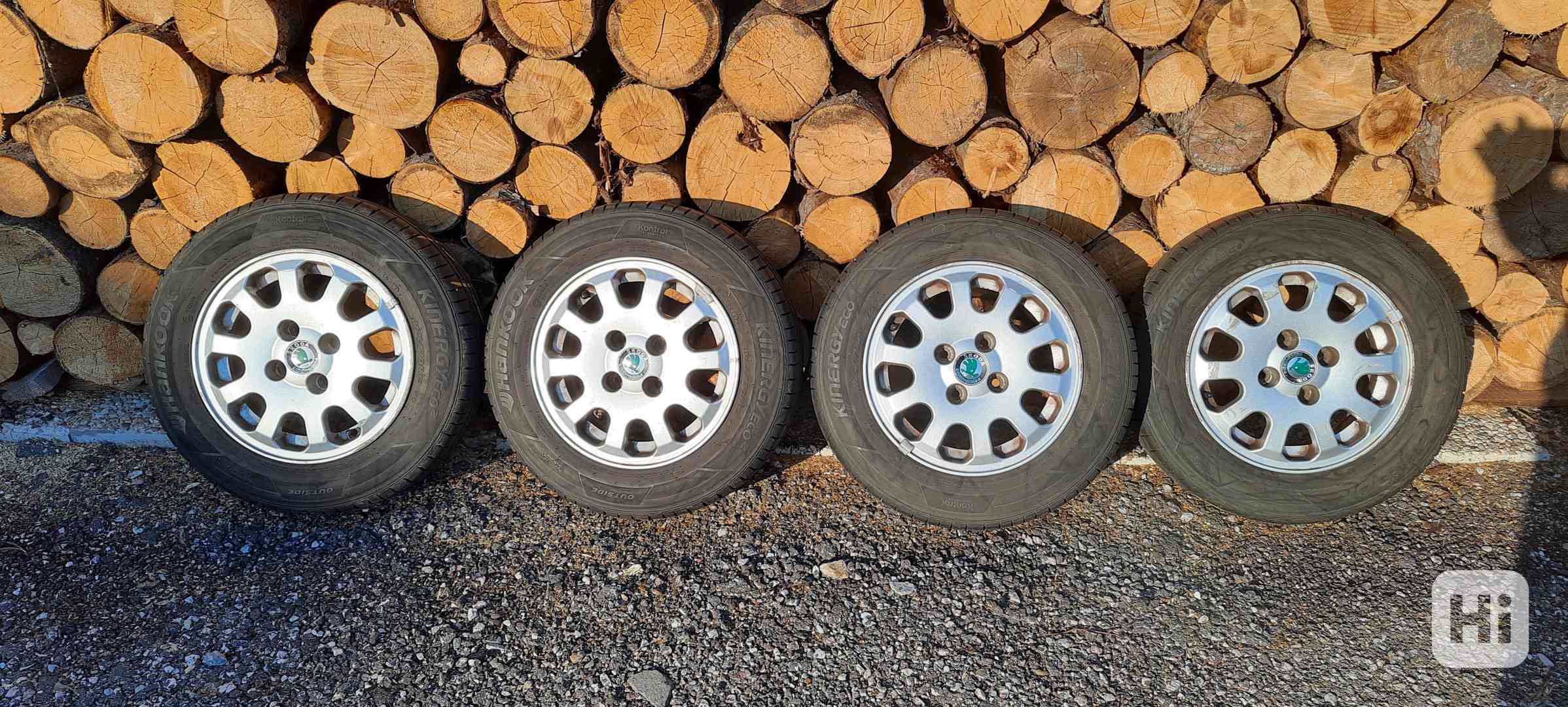 Felicia sada orig alu kol Borbet Škoda pěkné letní pneu 7mm - foto 1