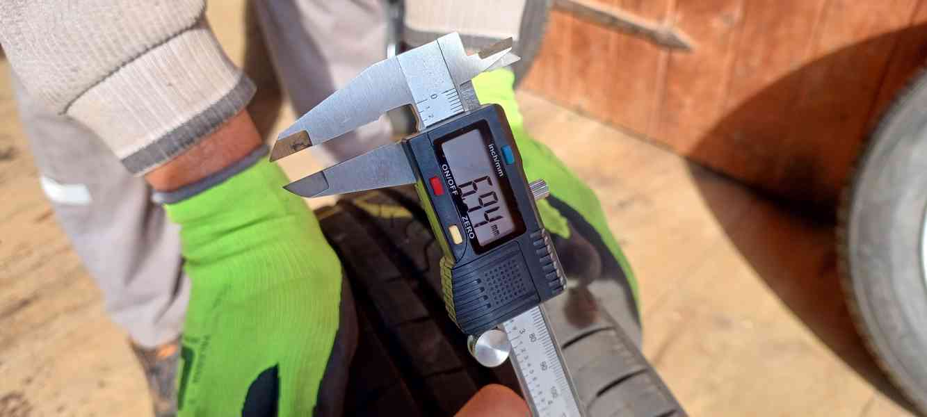 Felicia sada orig alu kol Borbet Škoda pěkné letní pneu 7mm - foto 15