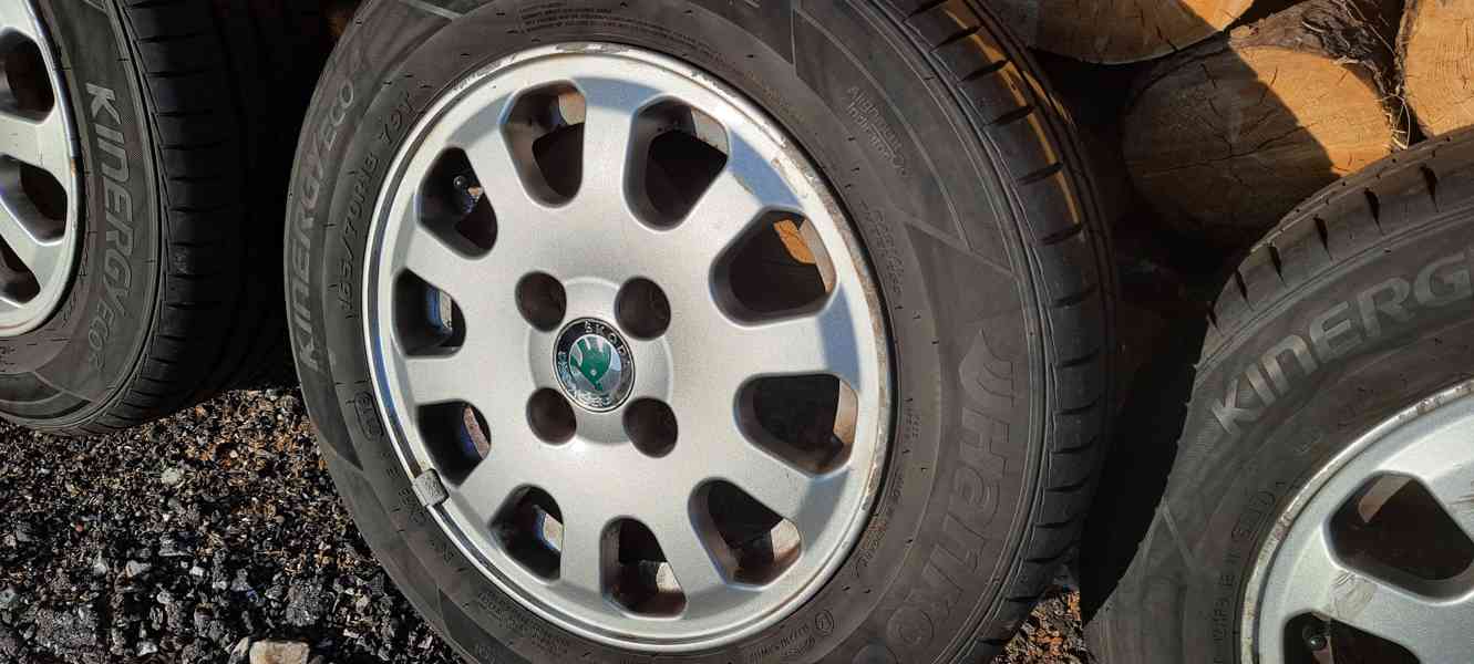 Felicia sada orig alu kol Borbet Škoda pěkné letní pneu 7mm - foto 5
