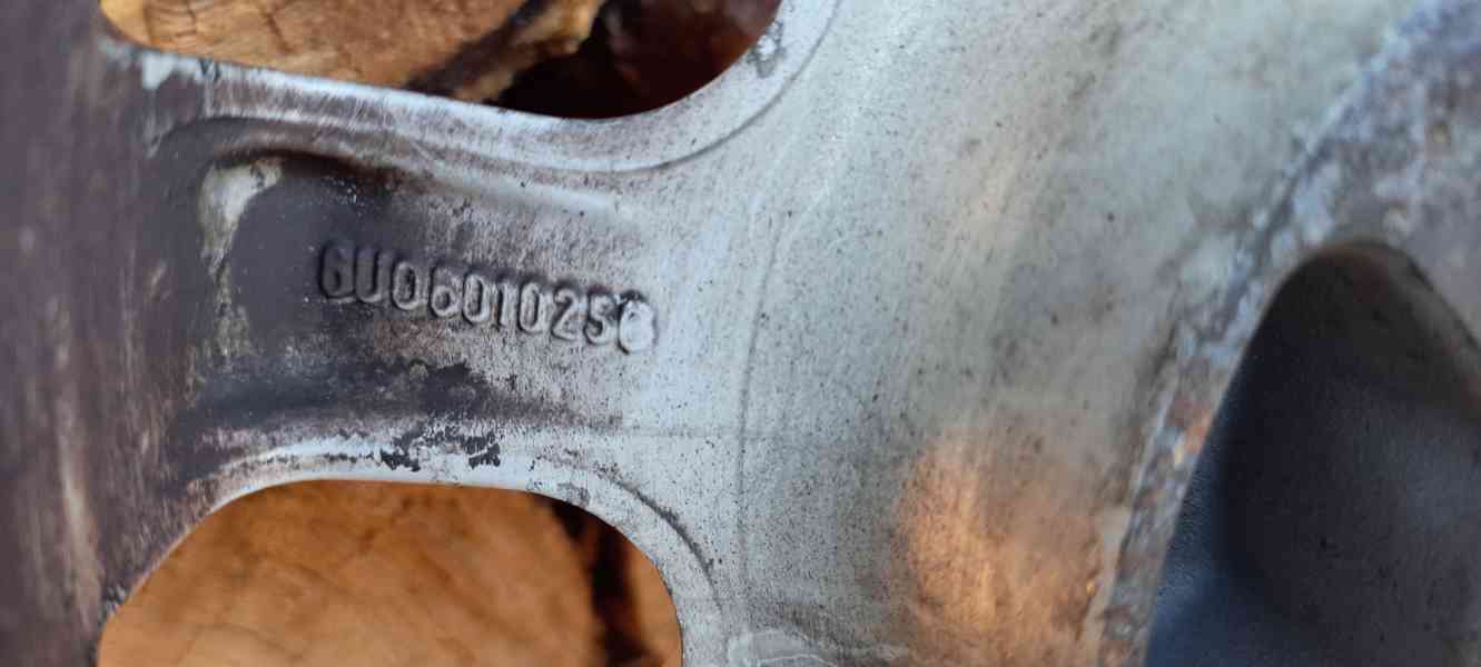 Felicia sada orig alu kol Borbet Škoda pěkné letní pneu 7mm - foto 11