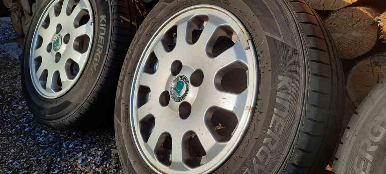 Felicia sada orig alu kol Borbet Škoda pěkné letní pneu 7mm - foto 4