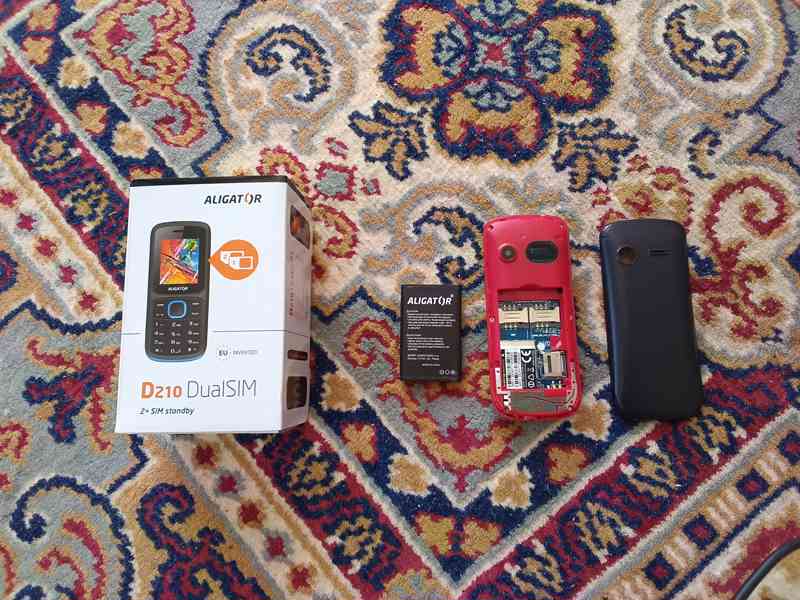 Tlačítkový telefon Aligator - foto 5