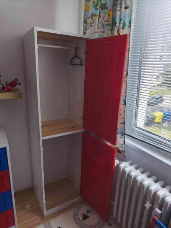 Skříně  - foto 4