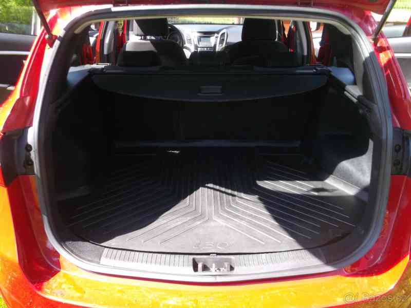 Hyundai i30 Kombi, r.v.2013, 1396 cm3, 73 kW - foto 7