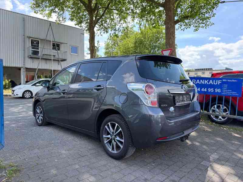 Toyota Verso 1,8i Life Aut. benzín 108kw - foto 11