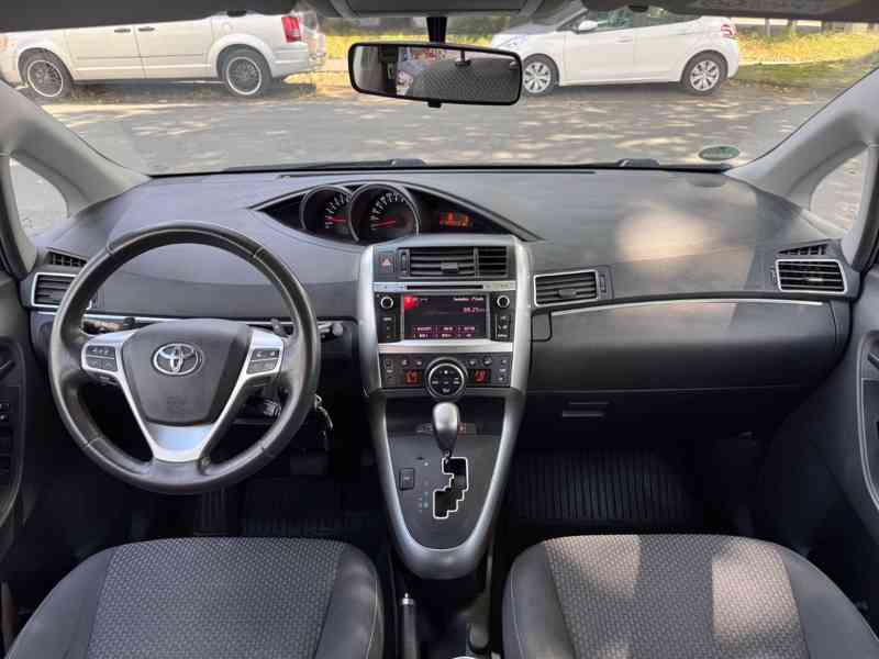 Toyota Verso 1,8i Life Aut. benzín 108kw - foto 6