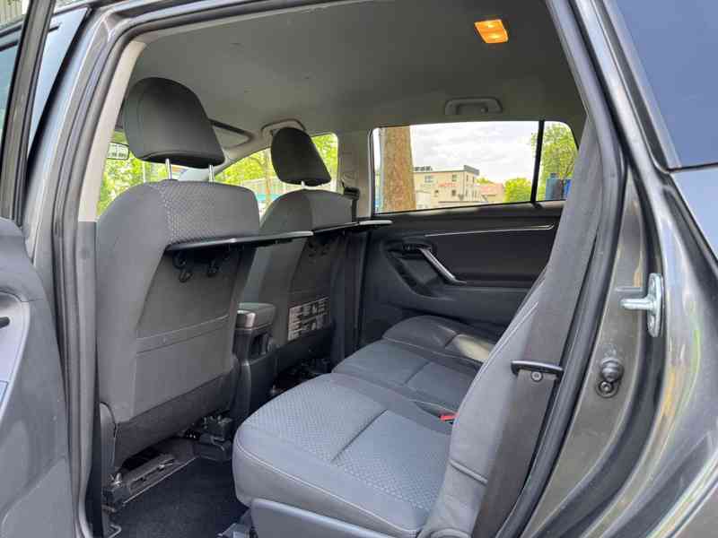 Toyota Verso 1,8i Life Aut. benzín 108kw - foto 7