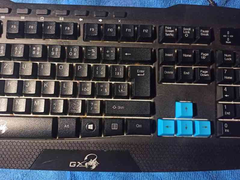 Genius GX Gaming Scorpion K215 - CZ/SK - foto 3