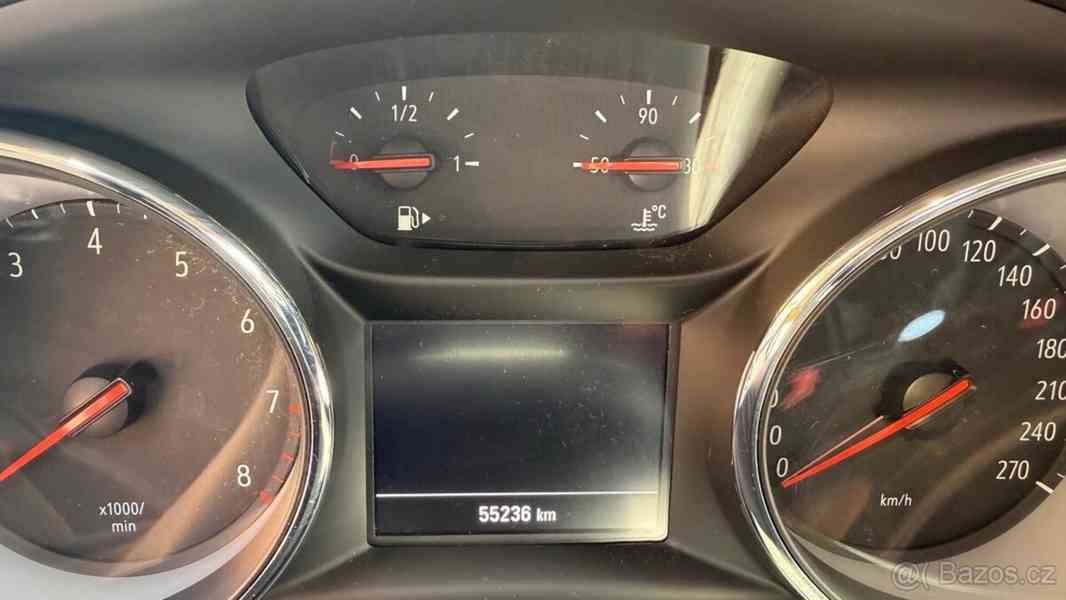 Opel Astra 1,4 SPORTS TOURER 2017 - foto 3