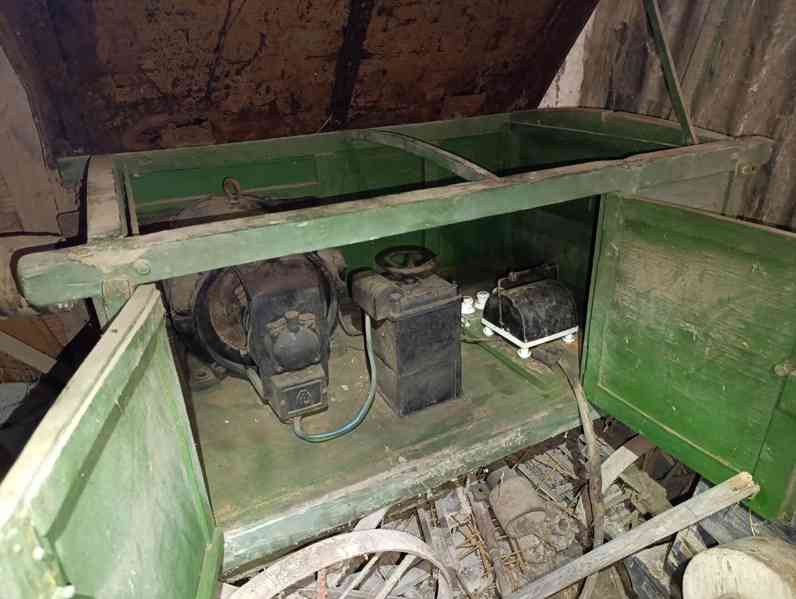 Elektromotory 4,4kW a 9kW + kladívkový šrotovník - foto 2