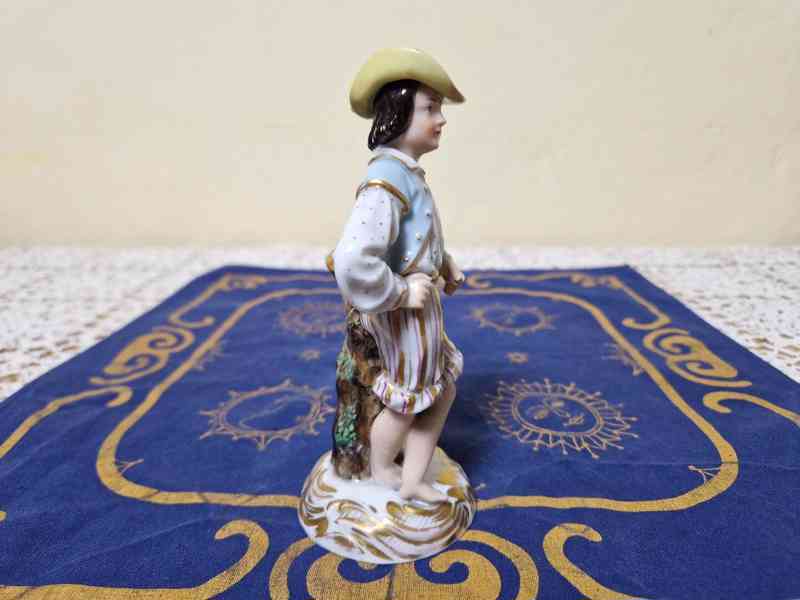 Vzácná porcelánová soška Kavalír Praha Biedermeier - foto 6