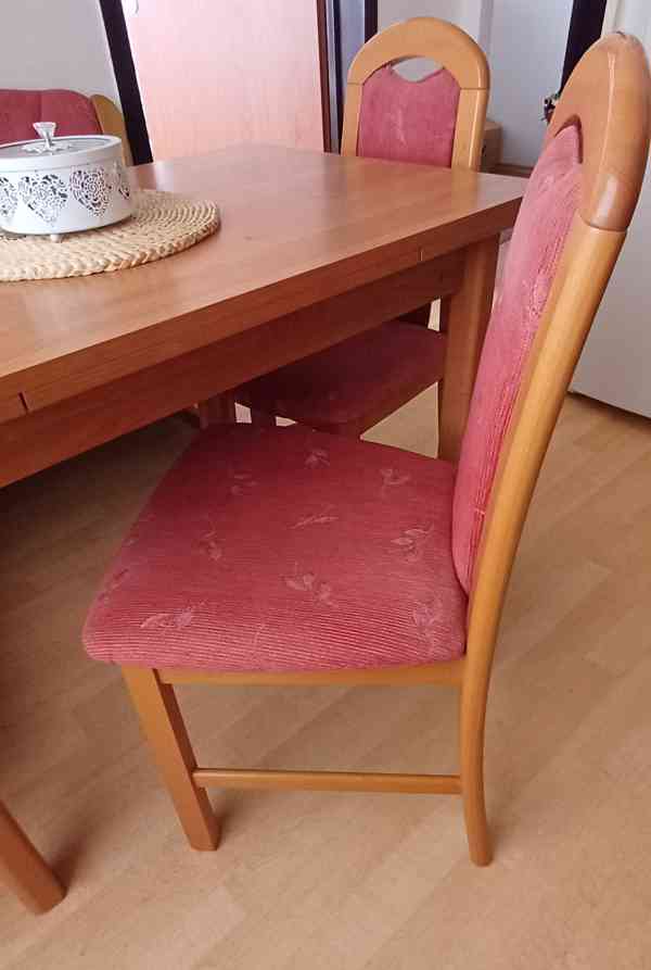 Rohová jídelní sestava (rozkládací stůl,2 židle) - foto 15