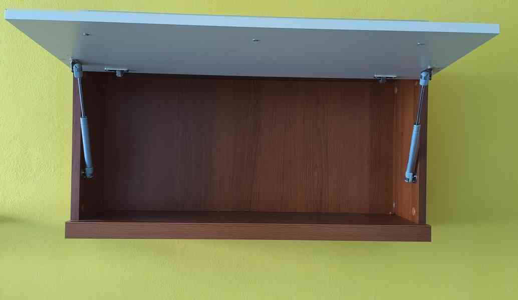 Obývací stěna (medová olše/vanilka) - slevněno do 7.9.2025 - foto 3