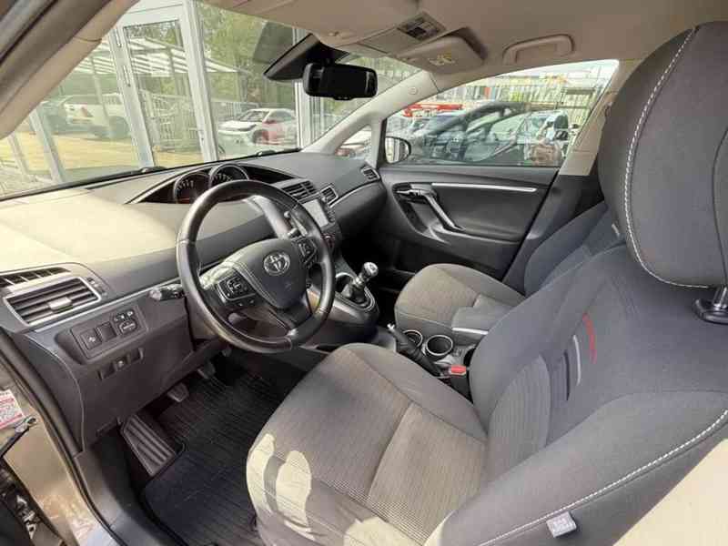 Toyota Verso 1.8i Edition S benzín 108kw - foto 3