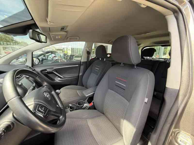 Toyota Verso 1.8i Edition S benzín 108kw - foto 10