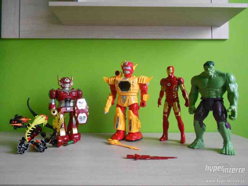 HULK, Iron Man, chodící a zvukoví roboti.. vč. zbarní - foto 1