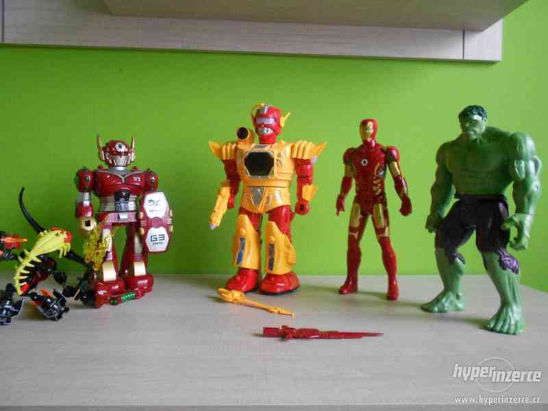 HULK, Iron Man, chodící a zvukoví roboti.. vč. zbarní - foto 2