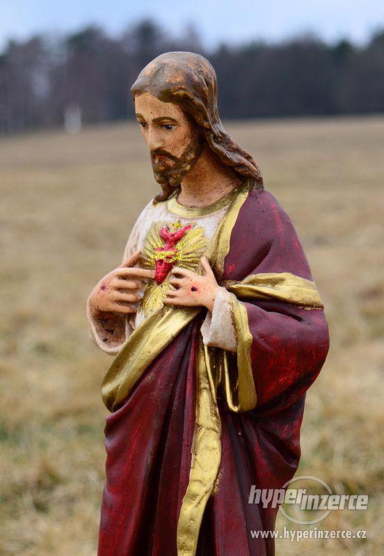 Ježíš s plamenem v srdci 43 cm - foto 1