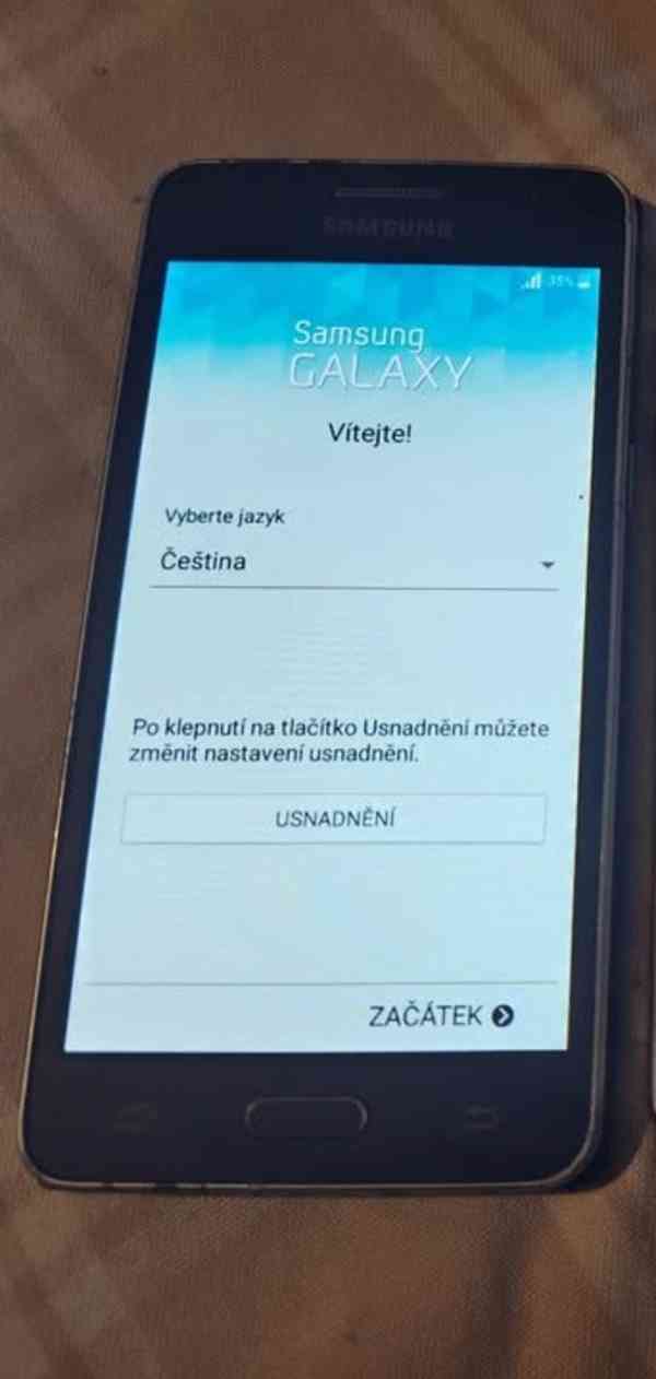 Mobilní dotykový telefon Samsung - foto 2