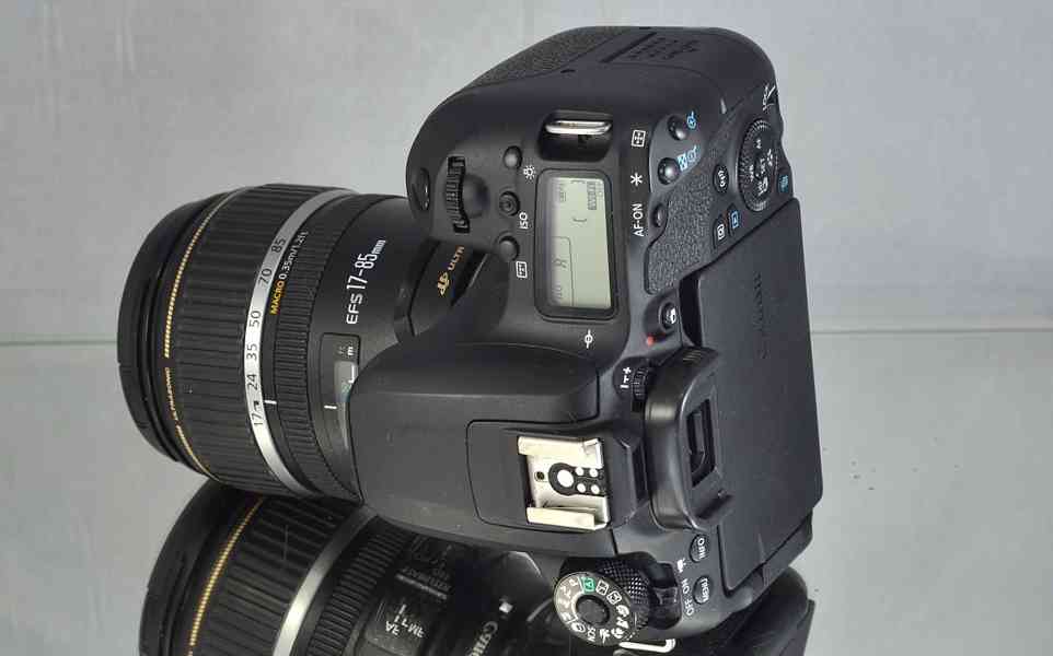 Canon EOS 77D + EF-S 17-85mm IS USM  6000 Exp. - foto 7