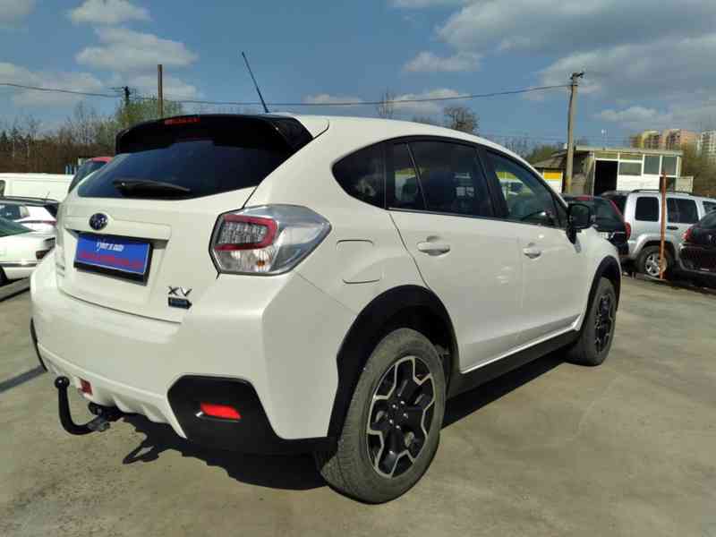 SUBARU XV 2.0 D AWD MANUÁL - foto 8