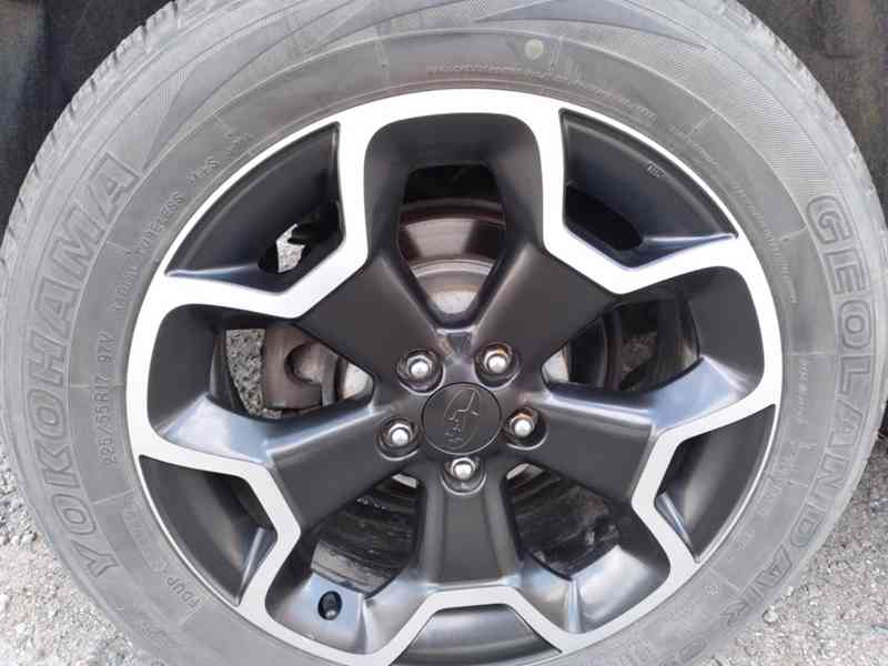 SUBARU XV 2.0 D AWD MANUÁL - foto 35