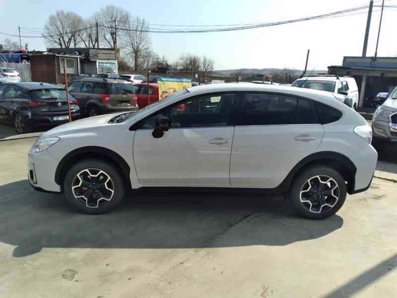 SUBARU XV 2.0 D AWD MANUÁL - foto 4
