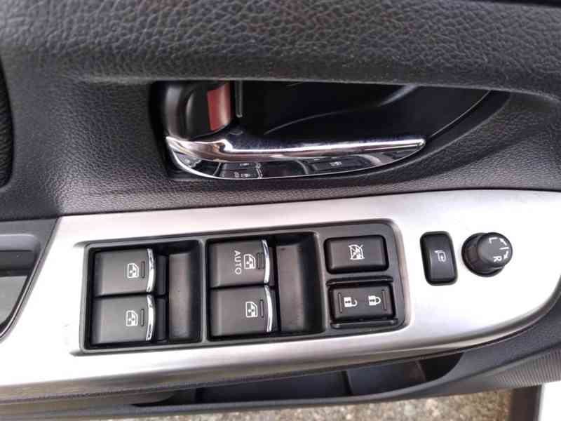 SUBARU XV 2.0 D AWD MANUÁL - foto 23