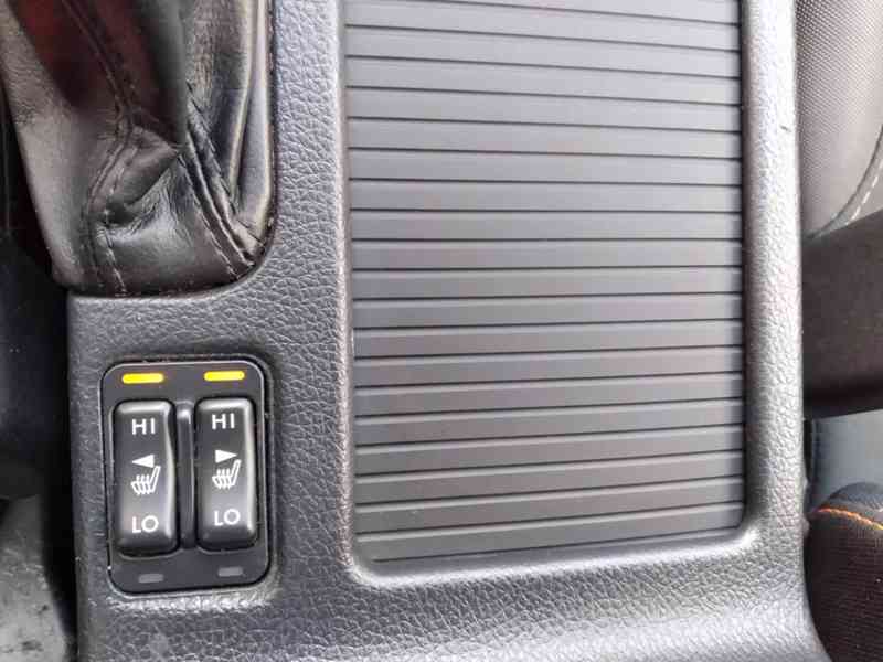 SUBARU XV 2.0 D AWD MANUÁL - foto 21