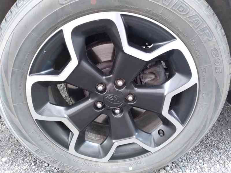 SUBARU XV 2.0 D AWD MANUÁL - foto 37