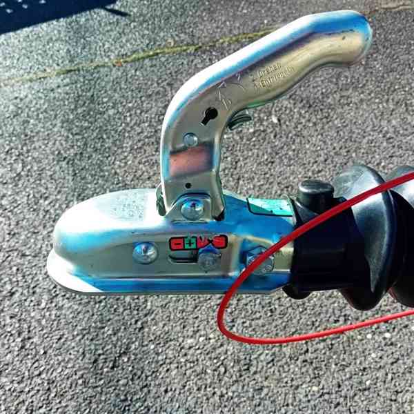 Nový brzděný přívěsný vozík 1300Kg +plachta,2,65mx1,30, DPH - foto 19