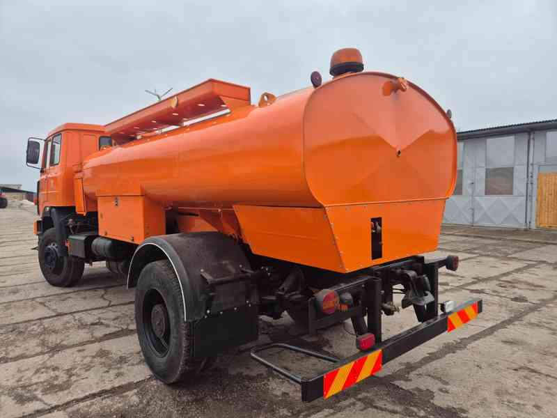 Kropička kropící vůz KAROSA LIAZ SA8 L110 (SS) - foto 2