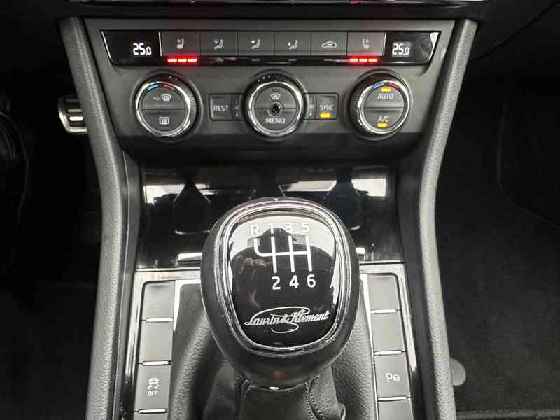Škoda Superb 2.0 TDI 140kW/L&K/ČR/DPH/1Maj - foto 45