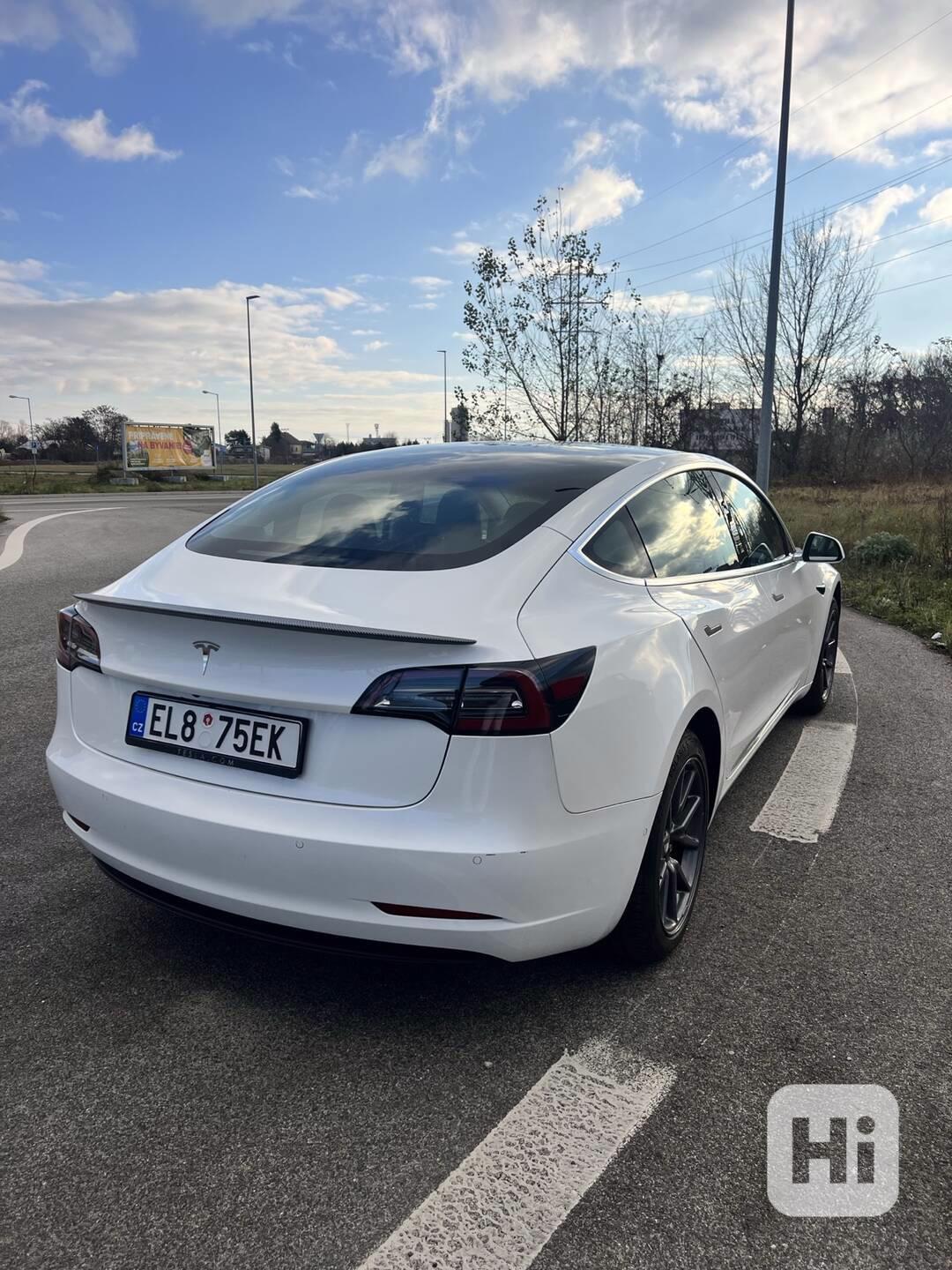 Tesla model 3 Standard Range Plus - foto 1