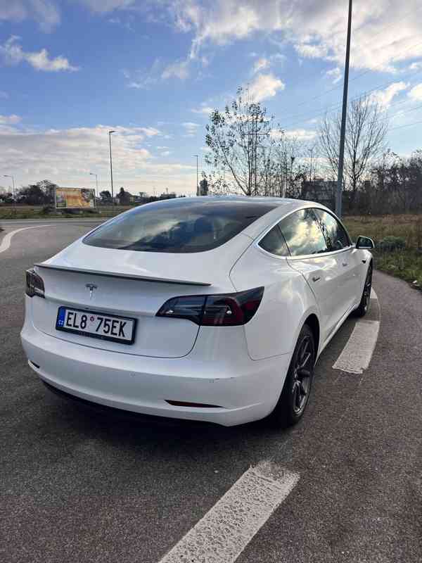 Tesla model 3 Standard Range Plus - foto 1
