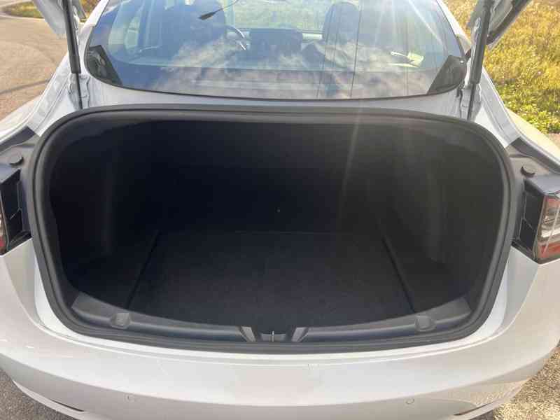 Tesla model 3 Standard Range Plus - foto 4