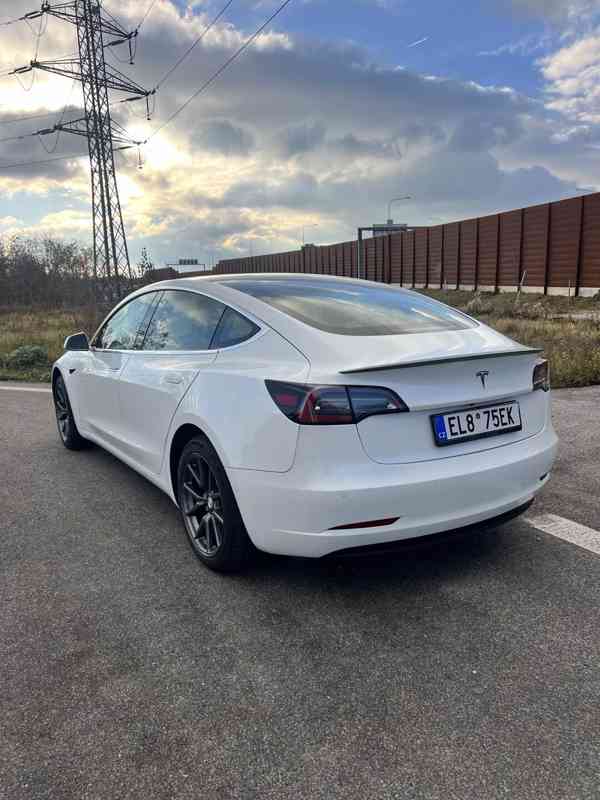 Tesla model 3 Standard Range Plus - foto 18