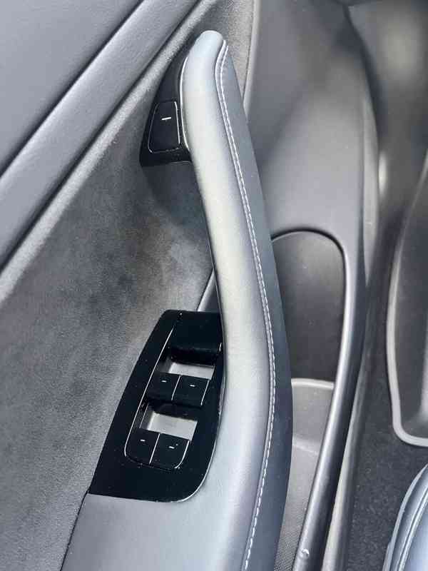 Tesla model 3 Standard Range Plus - foto 12