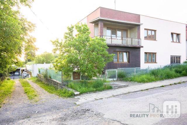 Prodej dvougeneračního domu v obci Plenkovice - foto 26