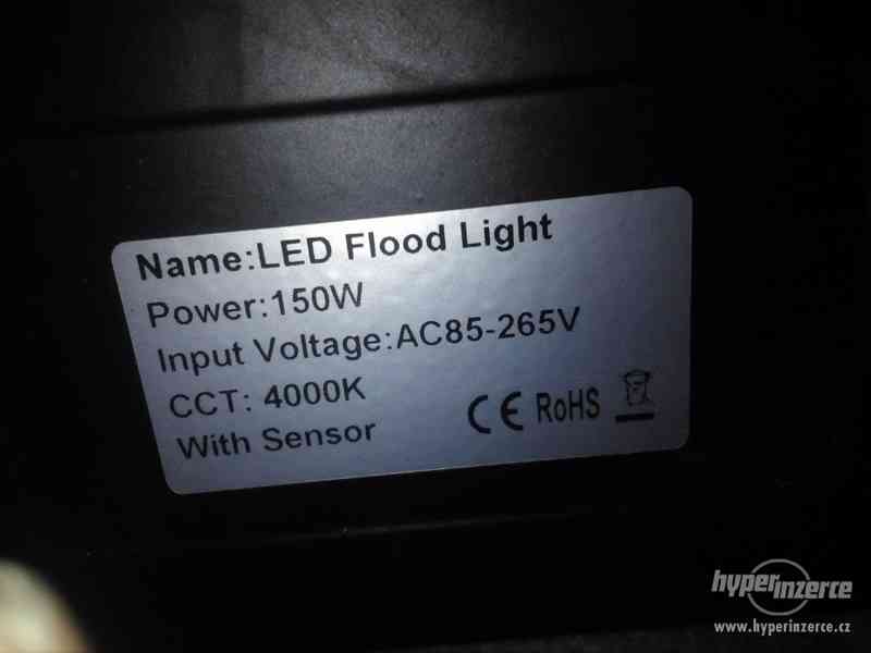 Led halogen s čidlem - foto 4