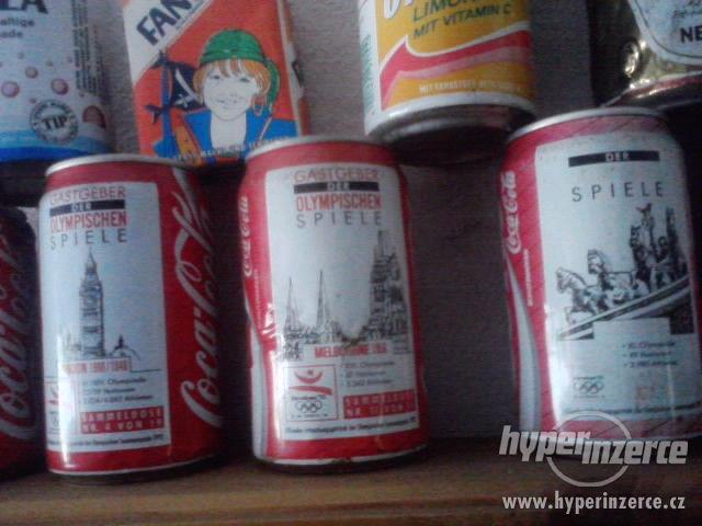 Staré plechovky CocaCola a od piva a limo - foto 3
