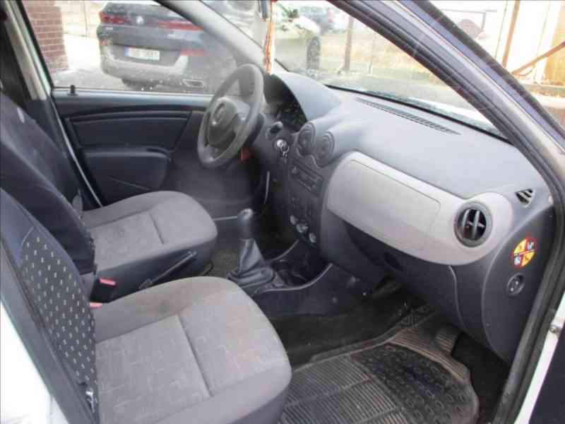 Dacia Sandero 1,4 MPi - foto 10
