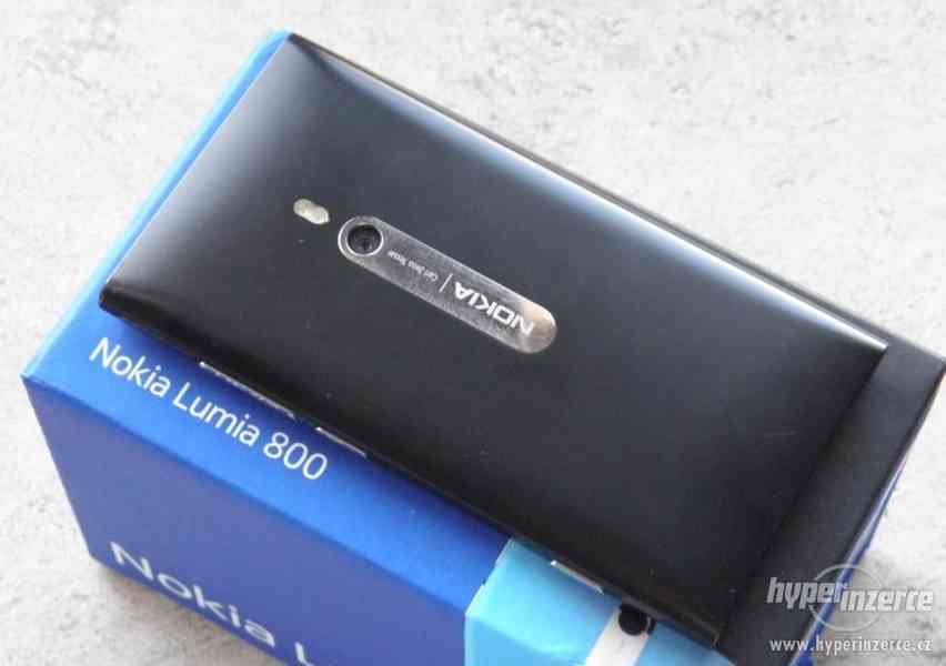 NOKIA Lumia 800,komplet,CZ ZÁRUKA,16GB - foto 6