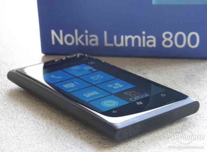 NOKIA Lumia 800,komplet,CZ ZÁRUKA,16GB - foto 7