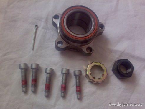 Přední náboj kola Ford Transit 2000-2006 - foto 1