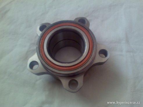 Přední náboj kola Ford Transit 2000-2006 - foto 2