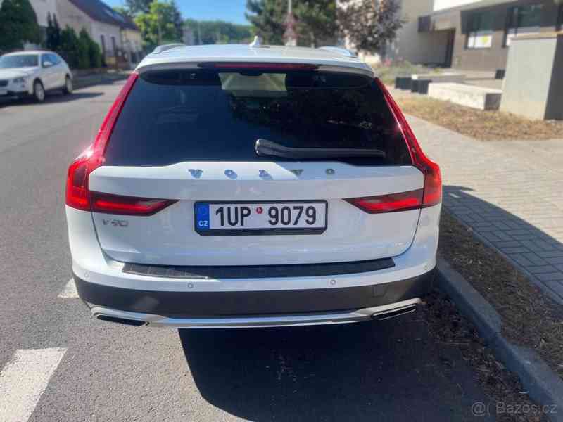 Volvo V90 2,0   Crosscountry, TDI D5 AWD - foto 3