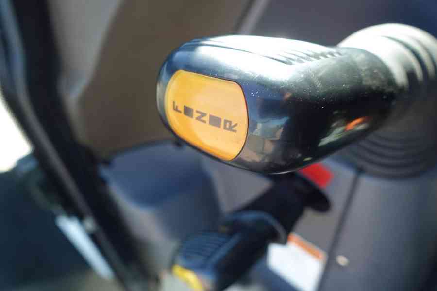 Traktor Deutz Agrokid 230 4wd - foto 5