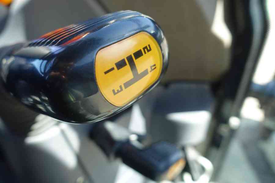 Traktor Deutz Agrokid 230 4wd - foto 6